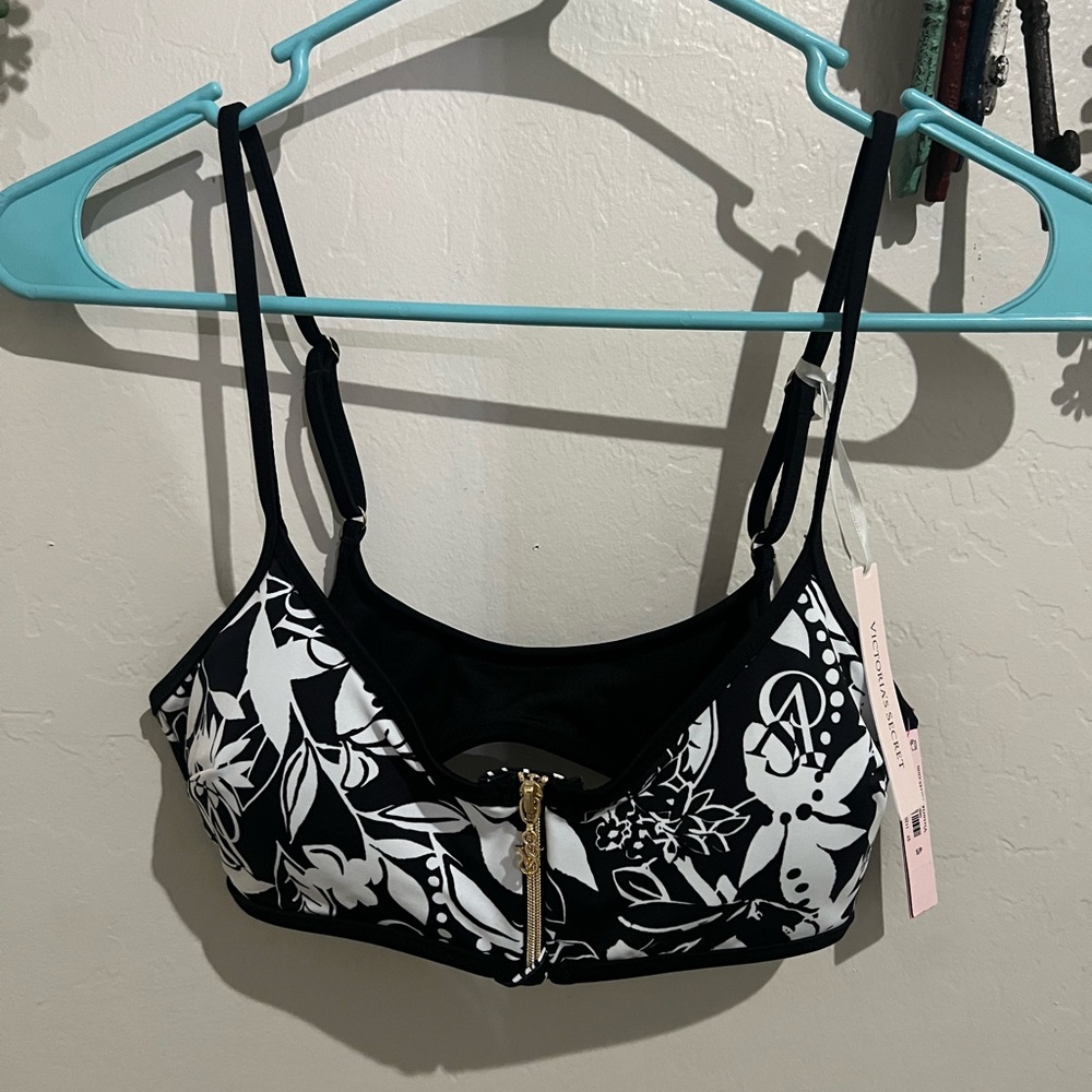 NWT Victoria's Secret Black White Palm Iconic Scoop Bikini Top